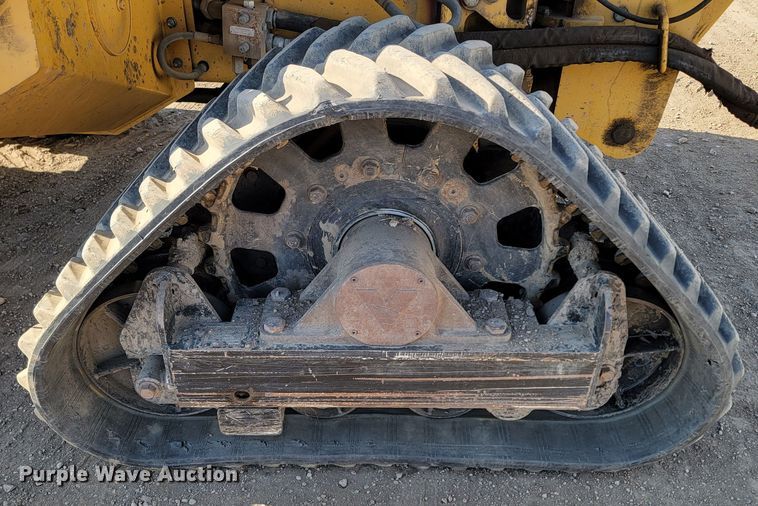 image for item ML9313 2015 Vermeer RTX1250  cable plow