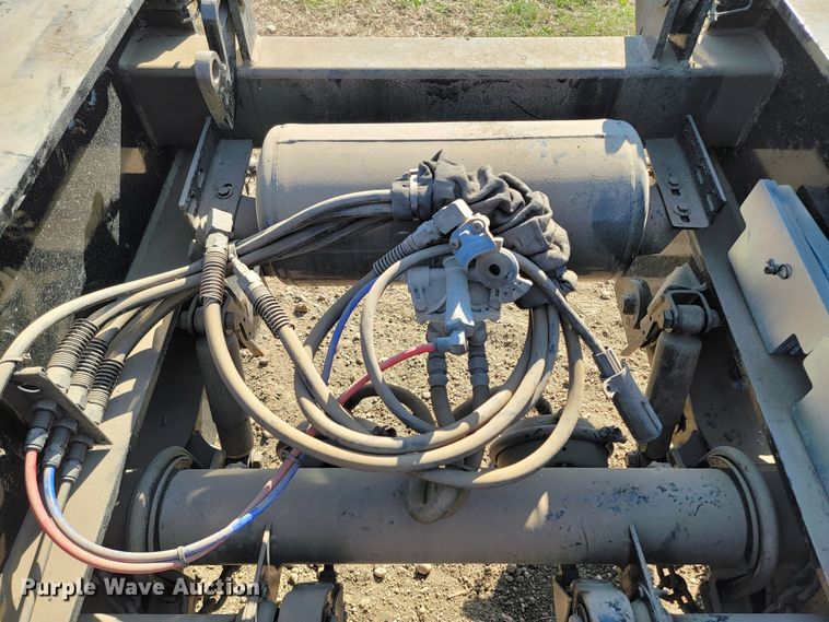 image for item ML9318 2003 XL Specialized Trailers XL24 FA  pin-on axle