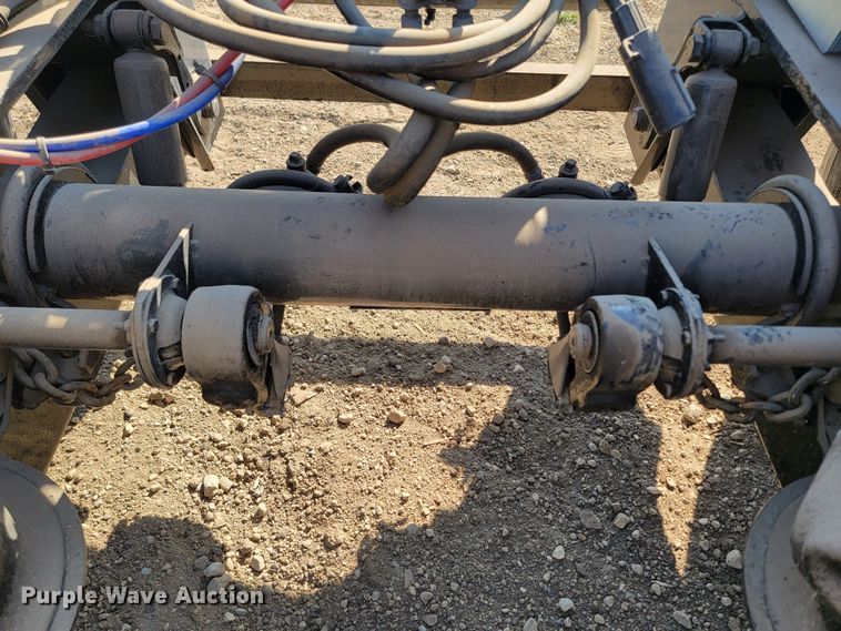 image for item ML9318 2003 XL Specialized Trailers XL24 FA  pin-on axle