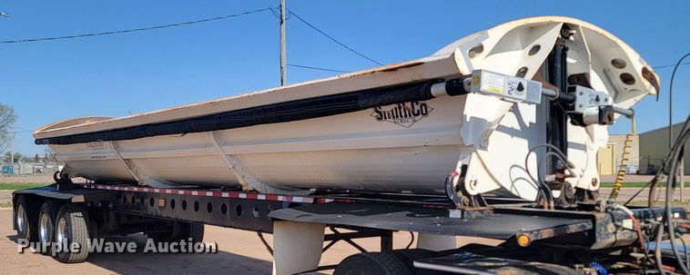 image for item ML9324 2012 Smithco SX3-46-36  side dump trailer
