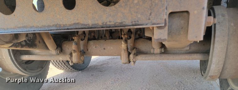 image for item ML9324 2012 Smithco SX3-46-36  side dump trailer