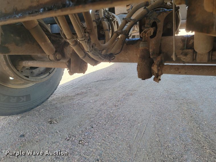 image for item ML9324 2012 Smithco SX3-46-36  side dump trailer