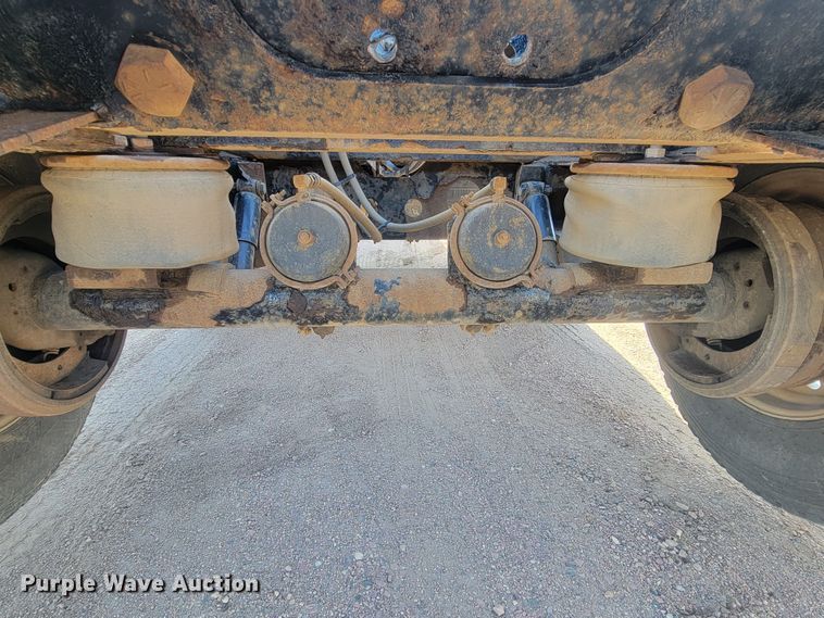 image for item ML9324 2012 Smithco SX3-46-36  side dump trailer