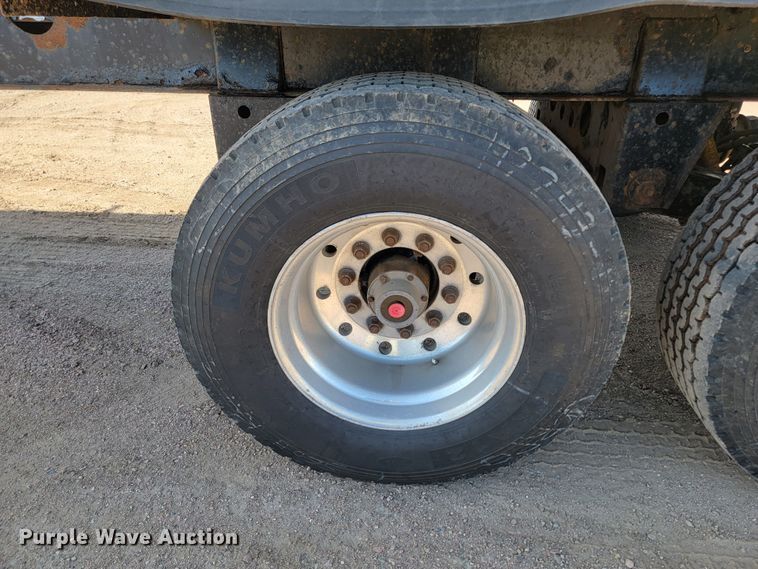 image for item ML9324 2012 Smithco SX3-46-36  side dump trailer