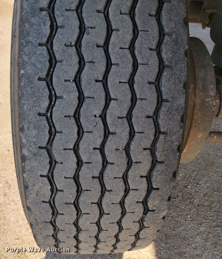 image for item ML9324 2012 Smithco SX3-46-36  side dump trailer