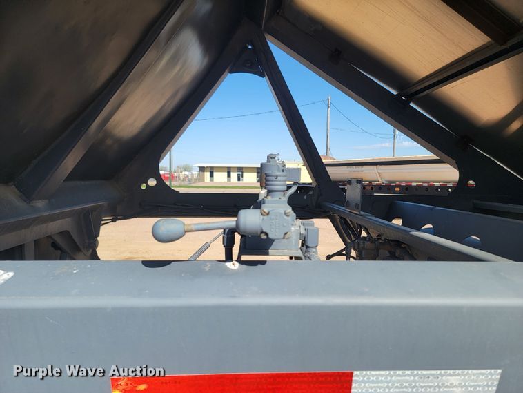 image for item ML9325 2009 American Carrier Equipment  bottom dump trailer