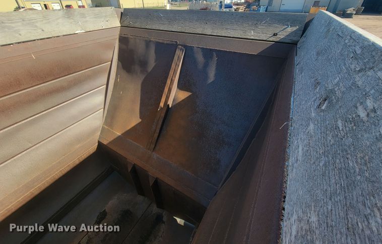 image for item ML9325 2009 American Carrier Equipment  bottom dump trailer