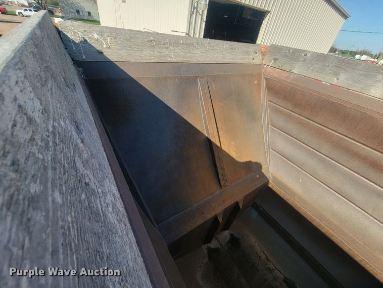 image for item ML9325 2009 American Carrier Equipment  bottom dump trailer