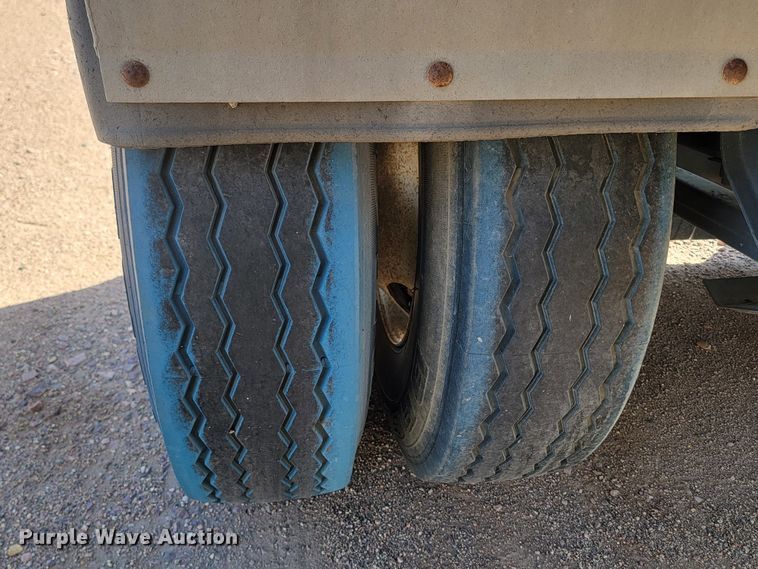 image for item ML9325 2009 American Carrier Equipment  bottom dump trailer