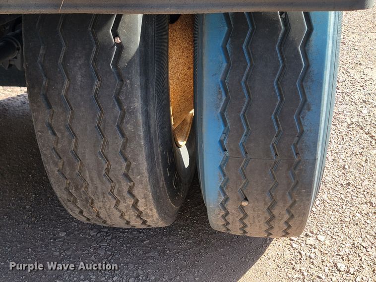 image for item ML9325 2009 American Carrier Equipment  bottom dump trailer