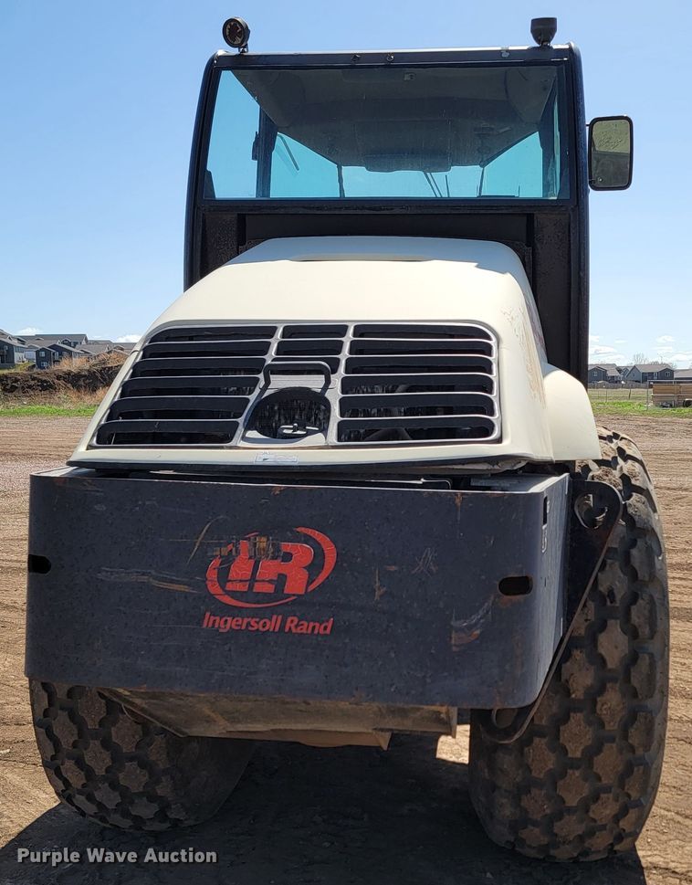 image for item ML9329 2007 Ingersoll Rand SD-160DX TF  single drum vibratory roller