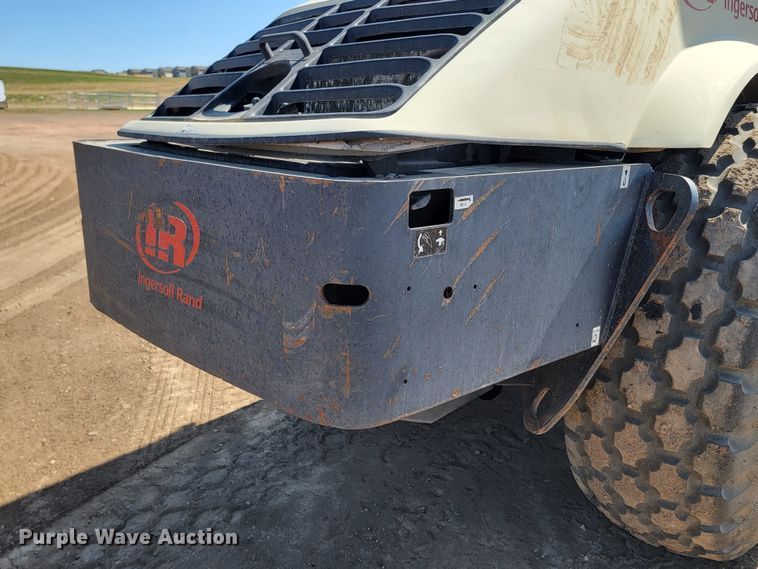 image for item ML9329 2007 Ingersoll Rand SD-160DX TF  single drum vibratory roller