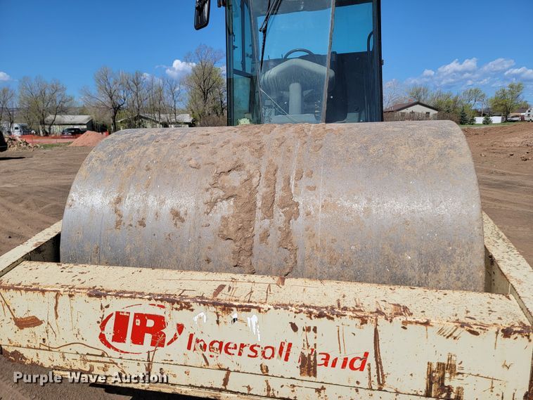 image for item ML9329 2007 Ingersoll Rand SD-160DX TF  single drum vibratory roller
