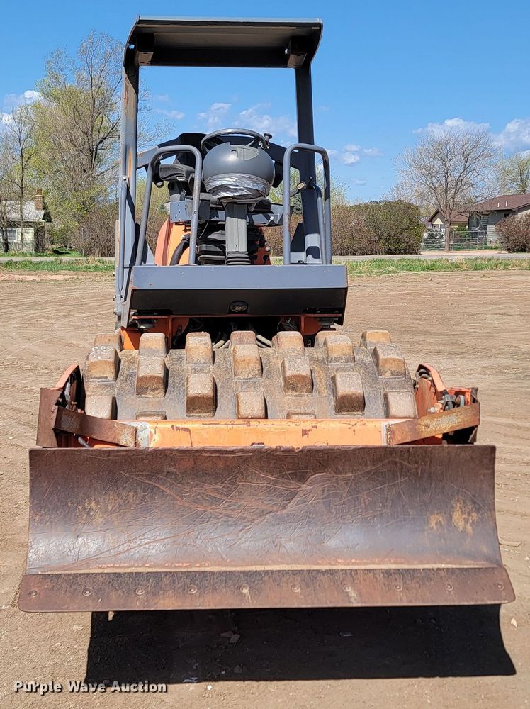 image for item ML9330 2002 Hamm 3205  single drum vibratory roller