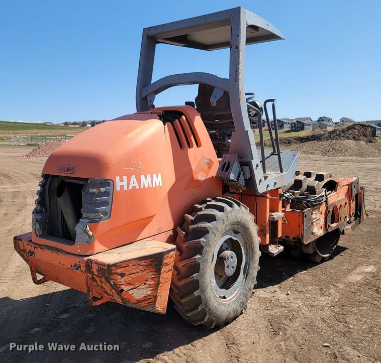 image for item ML9330 2002 Hamm 3205  single drum vibratory roller