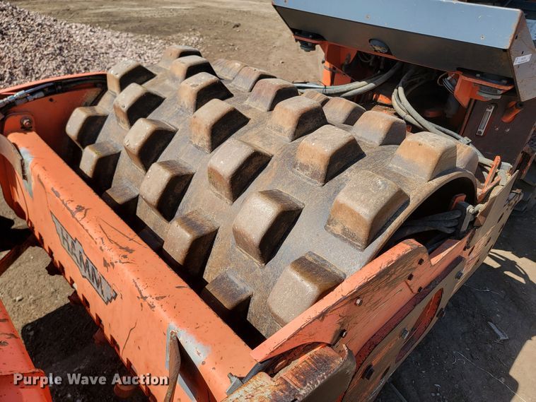 image for item ML9330 2002 Hamm 3205  single drum vibratory roller