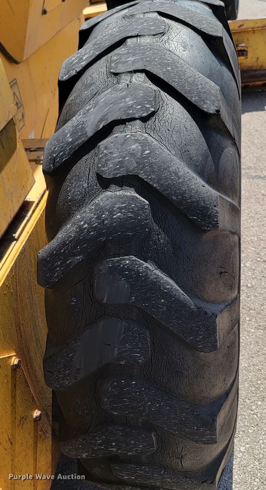 image for item ML9331 2007 Volvo G930  motor grader