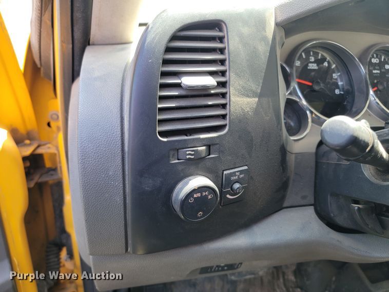 image for item ML9333 2012 Chevrolet Silverado 2500HD  utility bed pickup truck