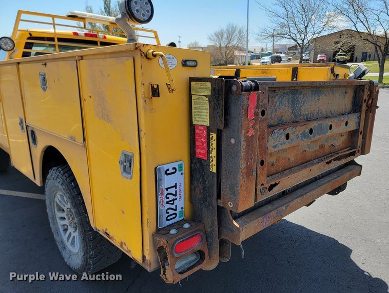 image for item ML9333 2012 Chevrolet Silverado 2500HD  utility bed pickup truck