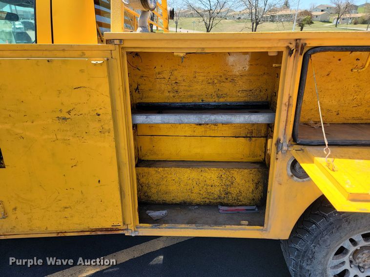 image for item ML9333 2012 Chevrolet Silverado 2500HD  utility bed pickup truck