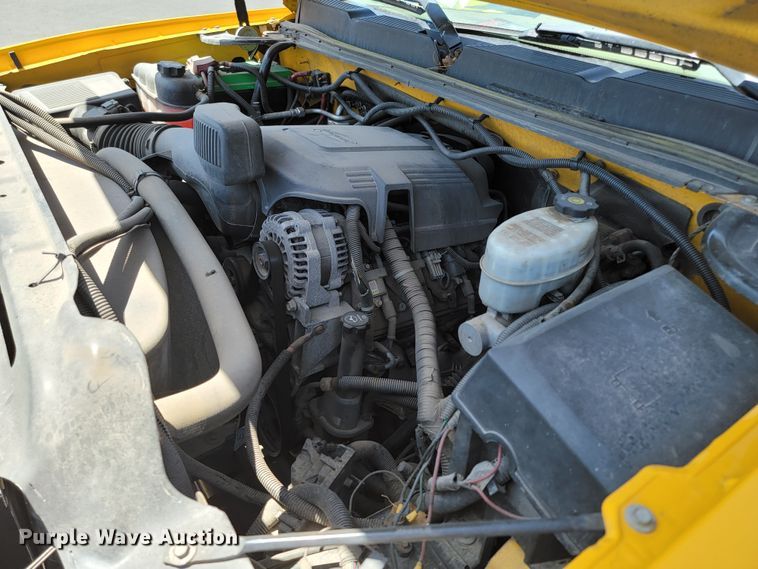 image for item ML9333 2012 Chevrolet Silverado 2500HD  utility bed pickup truck