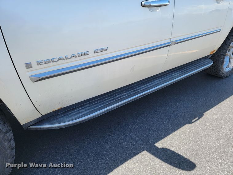image for item ML9334 2009 Cadillac Escalade ESV  SUV
