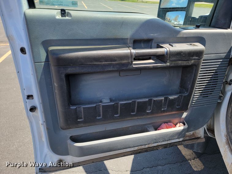 image for item ML9336 2011 Ford F550 Super Duty XL  dump truck