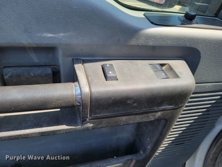 image for item ML9336 2011 Ford F550 Super Duty XL  dump truck