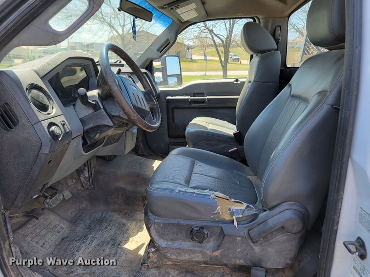 image for item ML9336 2011 Ford F550 Super Duty XL  dump truck