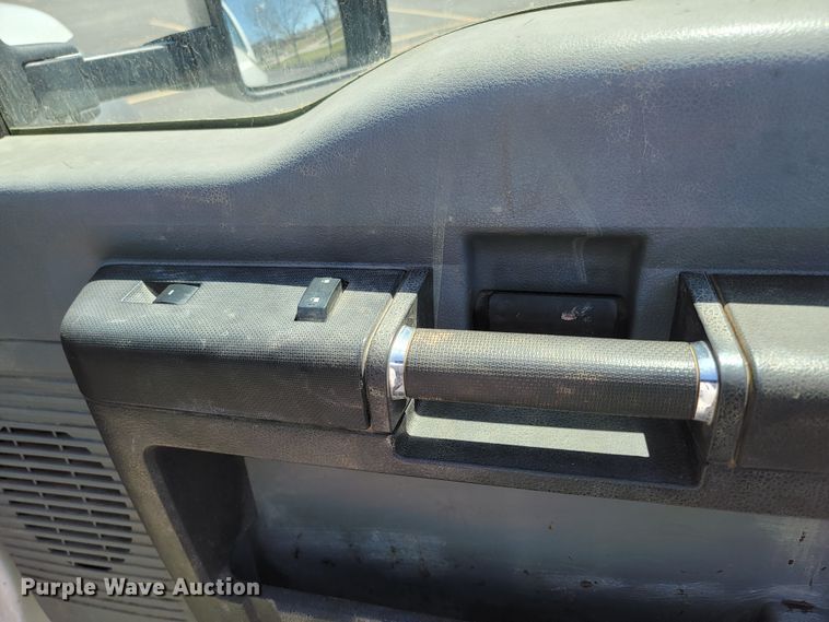 image for item ML9336 2011 Ford F550 Super Duty XL  dump truck