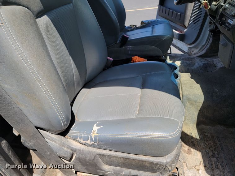 image for item ML9336 2011 Ford F550 Super Duty XL  dump truck