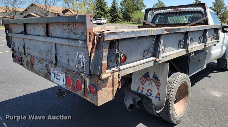 image for item ML9336 2011 Ford F550 Super Duty XL  dump truck