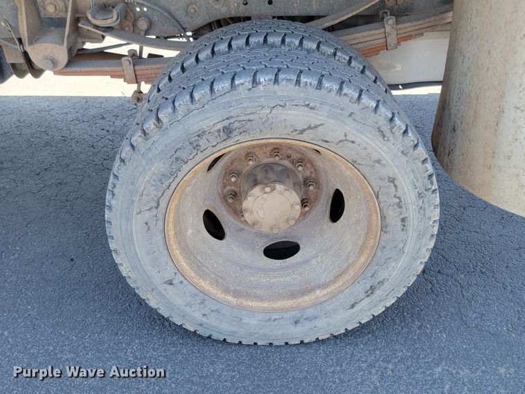 image for item ML9336 2011 Ford F550 Super Duty XL  dump truck