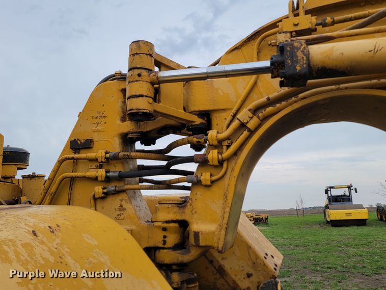 image for item ML9367 1968 Caterpillar 621  conventional scraper