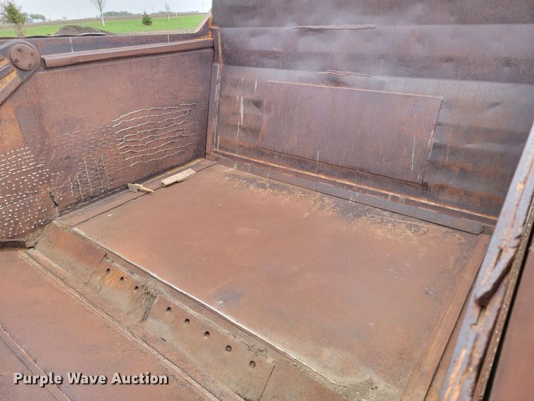 image for item ML9367 1968 Caterpillar 621  conventional scraper