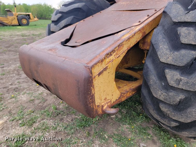 image for item ML9367 1968 Caterpillar 621  conventional scraper