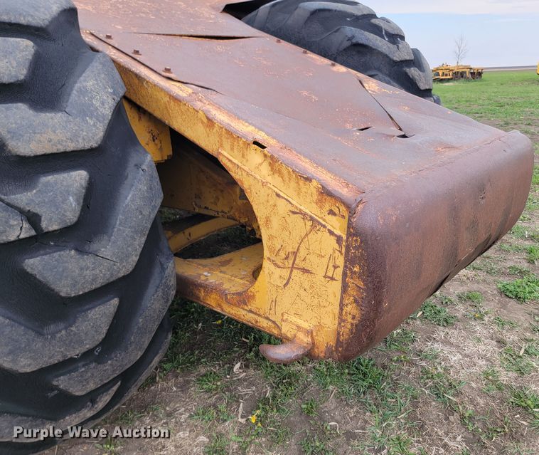 image for item ML9367 1968 Caterpillar 621  conventional scraper