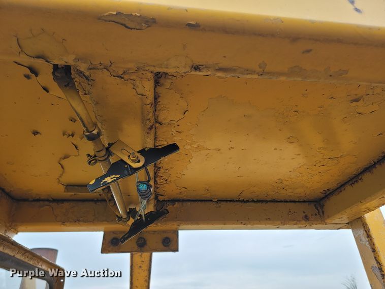 image for item ML9367 1968 Caterpillar 621  conventional scraper