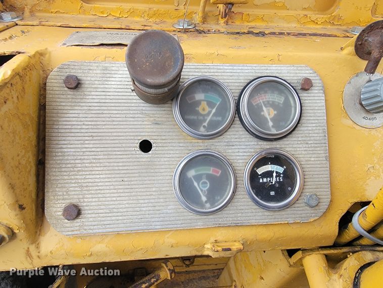 image for item ML9367 1968 Caterpillar 621  conventional scraper