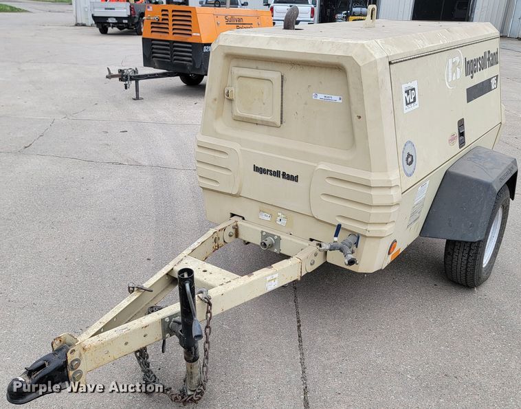 image for item ML9375 2004 Ingersoll Rand 185  air compressor