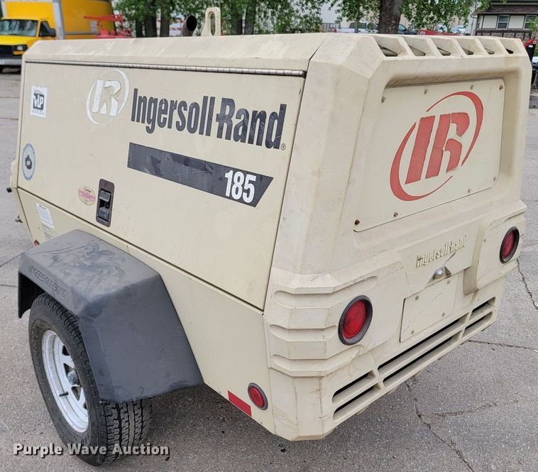 image for item ML9375 2004 Ingersoll Rand 185  air compressor