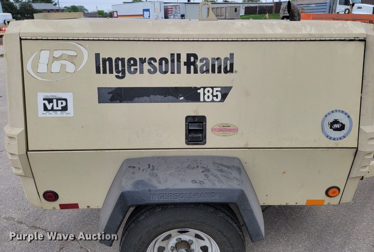 image for item ML9375 2004 Ingersoll Rand 185  air compressor