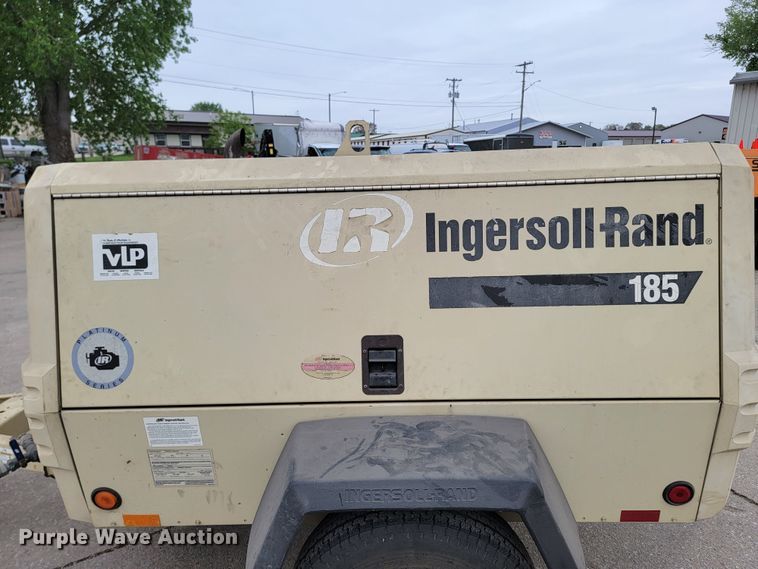 image for item ML9375 2004 Ingersoll Rand 185  air compressor