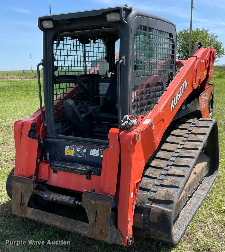 image for item MM9504 2019 Kubota SVL95-2S  tracked skid steer loader