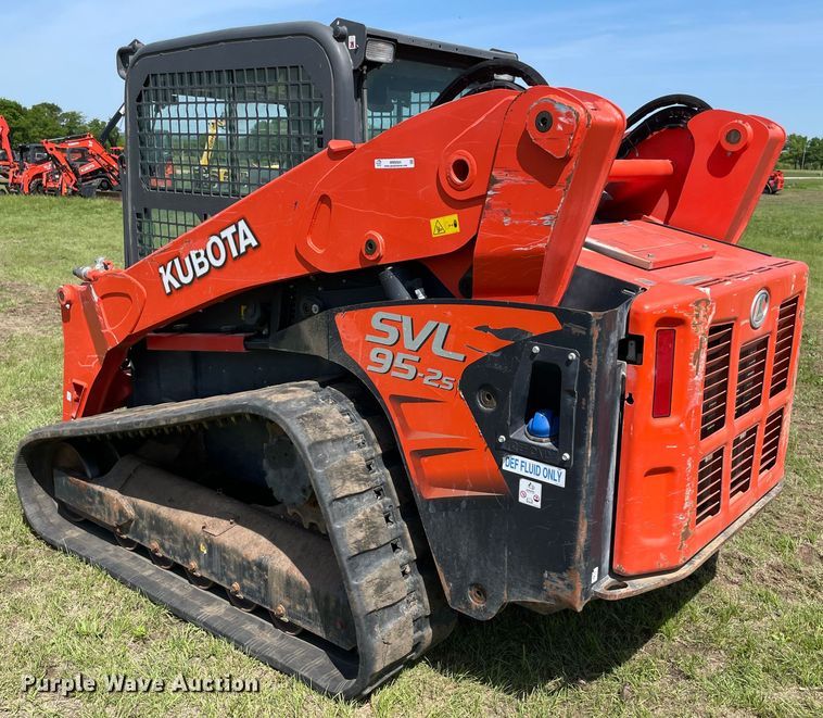 image for item MM9504 2019 Kubota SVL95-2S  tracked skid steer loader