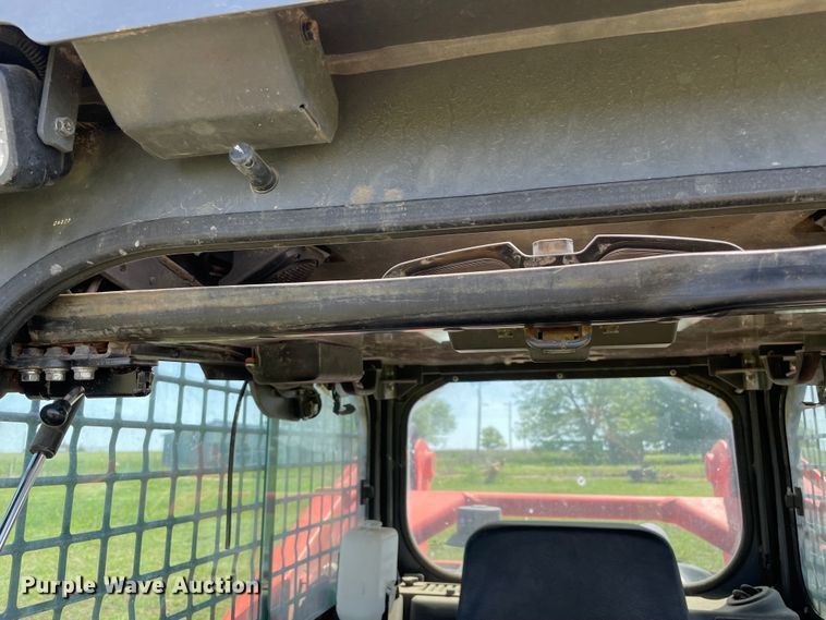 image for item MM9504 2019 Kubota SVL95-2S  tracked skid steer loader