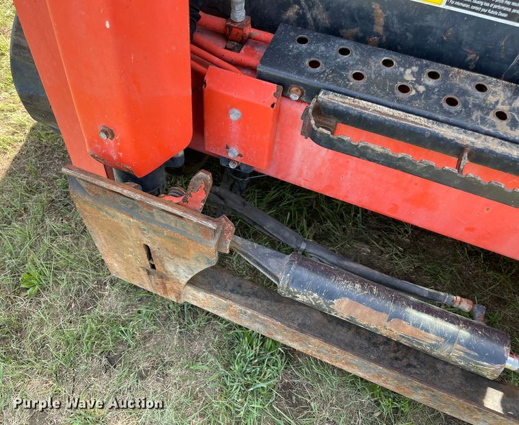 image for item MM9504 2019 Kubota SVL95-2S  tracked skid steer loader