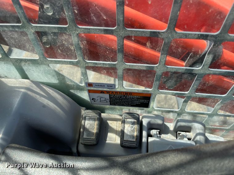 image for item MM9504 2019 Kubota SVL95-2S  tracked skid steer loader