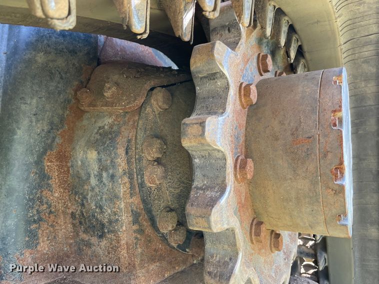 image for item MM9504 2019 Kubota SVL95-2S  tracked skid steer loader