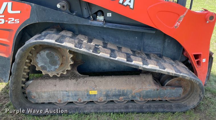 image for item MM9504 2019 Kubota SVL95-2S  tracked skid steer loader